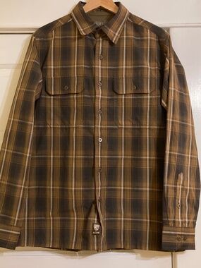 Kuhl Eluxur Shirt Men’s Small Brown Plaid Long Sleeve Outdoor Hiking Button Up